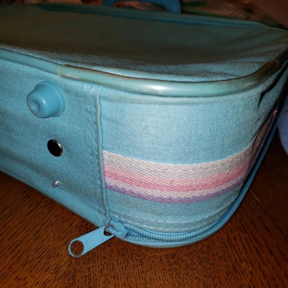 *SOLD* Vintage 1986 Peter’s Bag Corp. Care Bears Kids Suitcase Luggage Bag - Picture 12 of 12